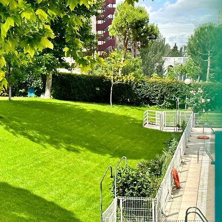 Apartamento ARTURO SORIA CON PISCINA y BAR Madrid Exterior foto