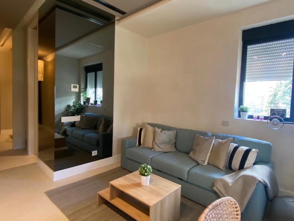 Apartamento ARTURO SORIA CON PISCINA y BAR Madrid Exterior foto