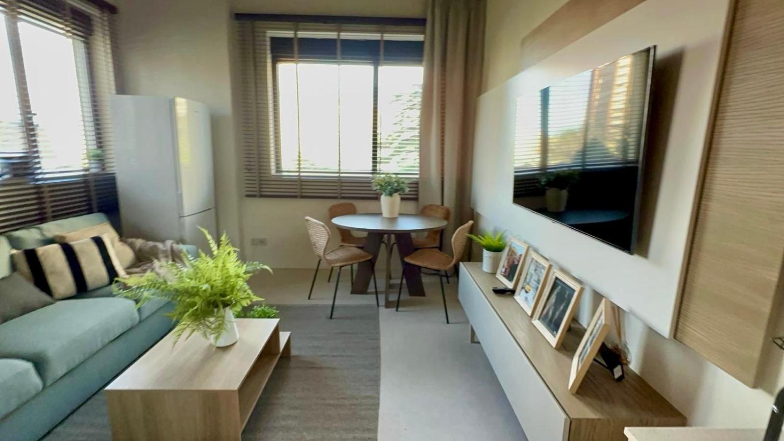 Apartamento ARTURO SORIA CON PISCINA y BAR Madrid Exterior foto